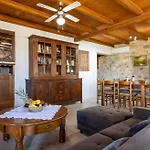 Vardiola Houses, Close To Agios Sostis Beach, By Zantewize Holiday home Lithakia (Zakynthos)