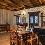Holiday home Vardiola Houses, Close To Agios Sostis Beach, By Zantewize Lithakia (Zakynthos)