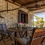 Vardiola Houses, Close To Agios Sostis Beach, By Zantewize