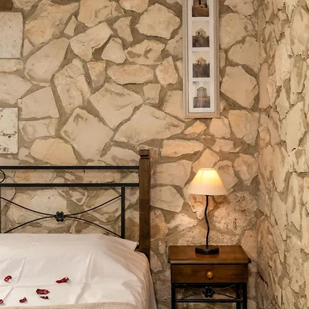 Vardiola Houses, Close To Agios Sostis Beach, By Zantewize *