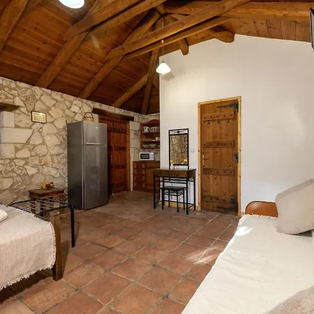 Vardiola Houses, Close To Agios Sostis Beach, By Zantewize * Lithakia (Zakynthos)
