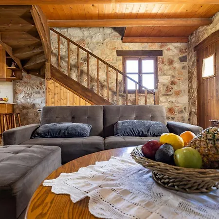 Сasa de vacaciones Vardiola Houses, Close To Agios Sostis Beach, By Zantewize Lithakia (Zakynthos)