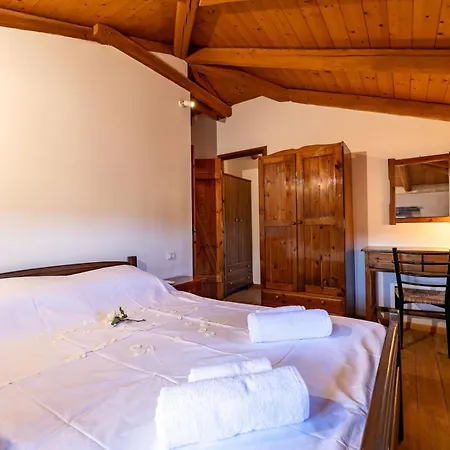 Vardiola Houses, Close To Agios Sostis Beach, By Zantewize Lithakia (Zakynthos)