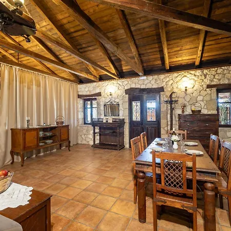 Vardiola Houses, Close To Agios Sostis Beach, By Zantewize *