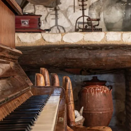 Vardiola Houses, Close To Agios Sostis Beach, By Zantewize