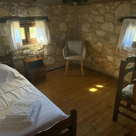 Vardiola Houses, Close To Agios Sostis Beach, By Zantewize Lithakia (Zakynthos)