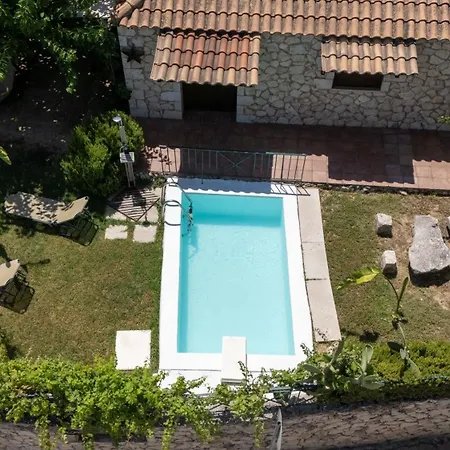 Vakantiehuis Vardiola Houses, Close To Agios Sostis Beach, By Zantewize Lithakia (Zakynthos)