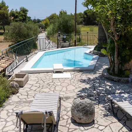 Vakantiehuis Vardiola Houses, Close To Agios Sostis Beach, By Zantewize