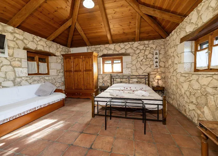 Vardiola Houses, Close To Agios Sostis Beach, By Zantewize Semesterbostad *