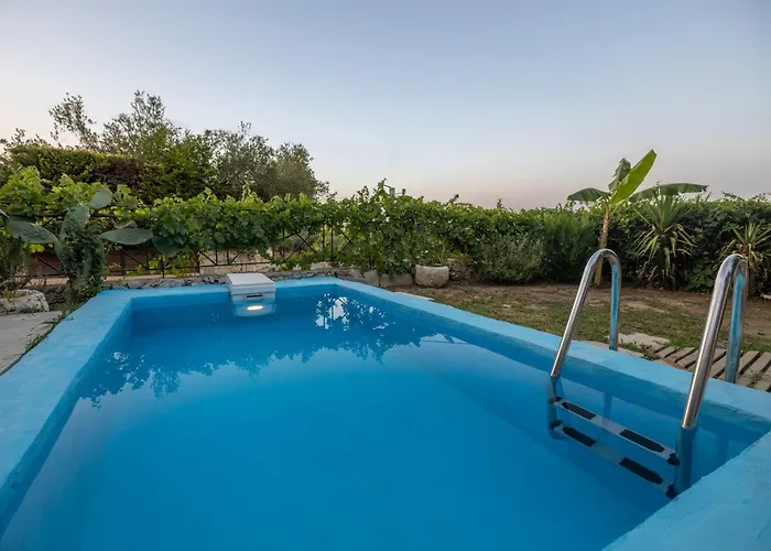 Дом отдыха Vardiola Houses, Close To Agios Sostis Beach, By Zantewize