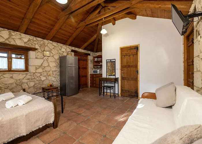 Vardiola Houses, Close To Agios Sostis Beach, By Zantewize * Lithakia (Zakynthos)