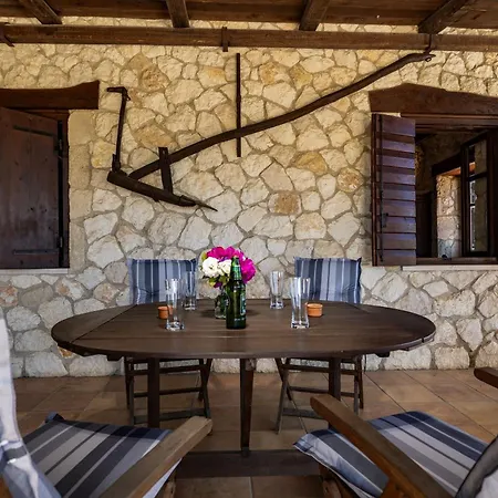 Vardiola Houses, Close To Agios Sostis Beach, By Zantewize *