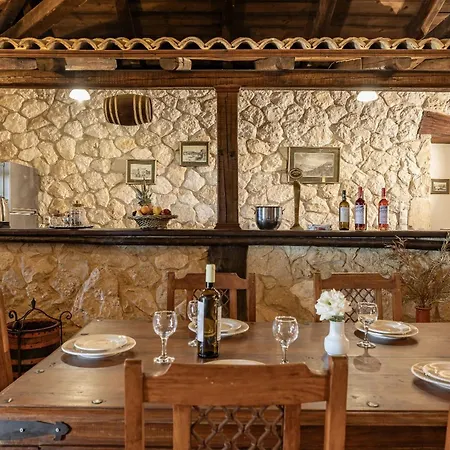 Vardiola Houses, Close To Agios Sostis Beach, By Zantewize * Lithakia (Zakynthos)