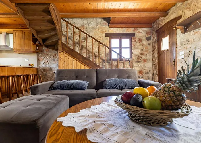 Casa vacanze Vardiola Houses, Close To Agios Sostis Beach, By Zantewize Lithakia (Zakynthos)