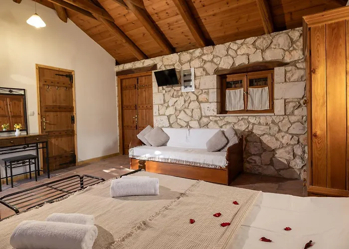 Vardiola Houses, Close To Agios Sostis Beach, By Zantewize Casa vacanze