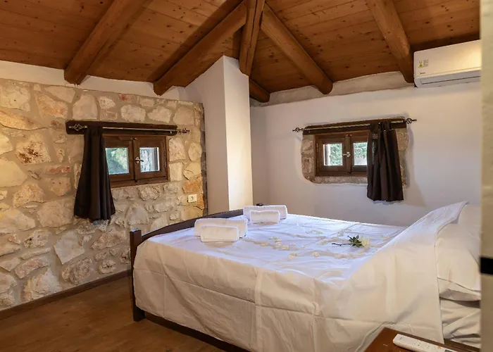Vardiola Houses, Close To Agios Sostis Beach, By Zantewize Casa vacanze *