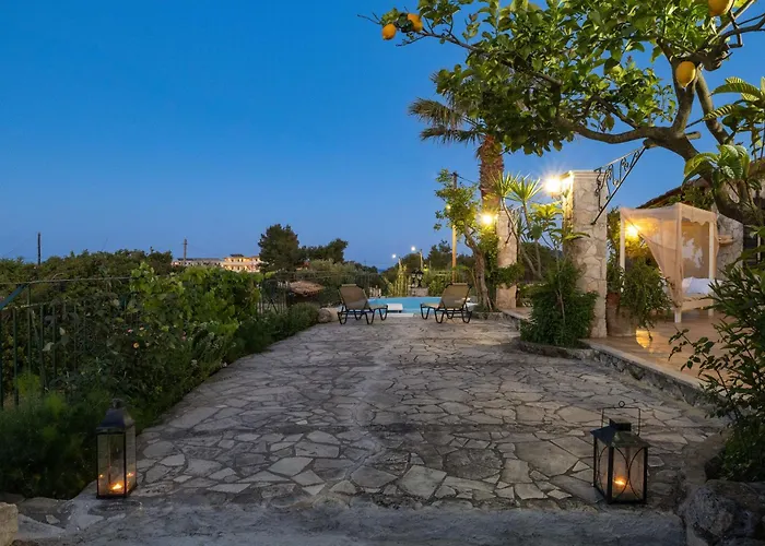 Vardiola Houses, Close To Agios Sostis Beach, By Zantewize * Lithakia (Zakynthos)