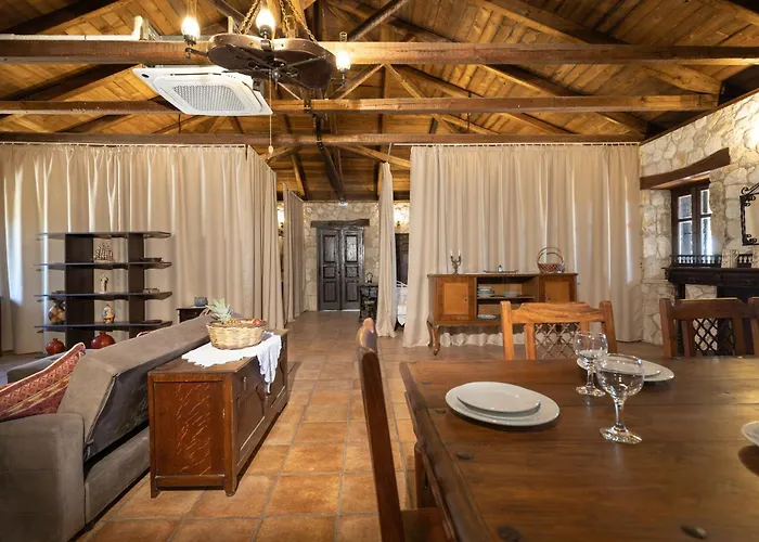 Vardiola Houses, Close To Agios Sostis Beach, By Zantewize Casa vacanze