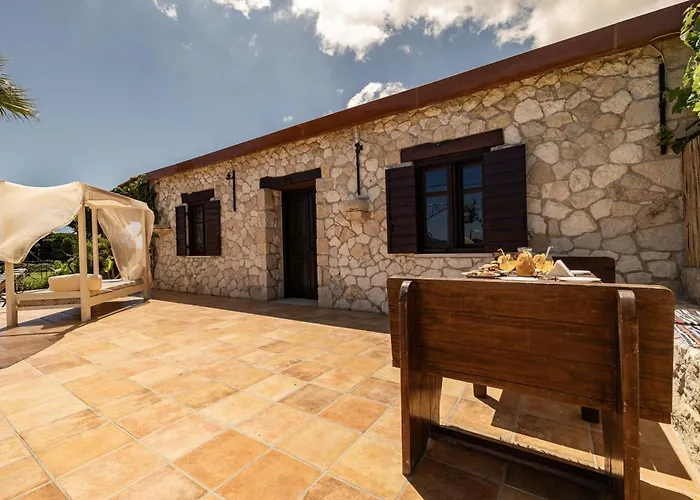 Vardiola Houses, Close To Agios Sostis Beach, By Zantewize * Lithakia (Zakynthos)
