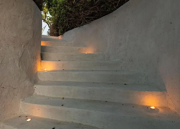 Casa vacanze Vardiola Houses, Close To Agios Sostis Beach, By Zantewize *