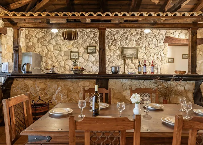 Vardiola Houses, Close To Agios Sostis Beach, By Zantewize * Lithakia (Zakynthos)