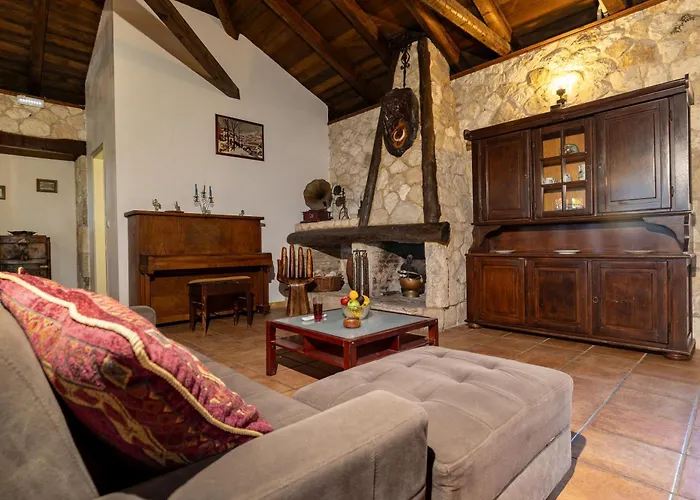 Vardiola Houses, Close To Agios Sostis Beach, By Zantewize Casa vacanze *